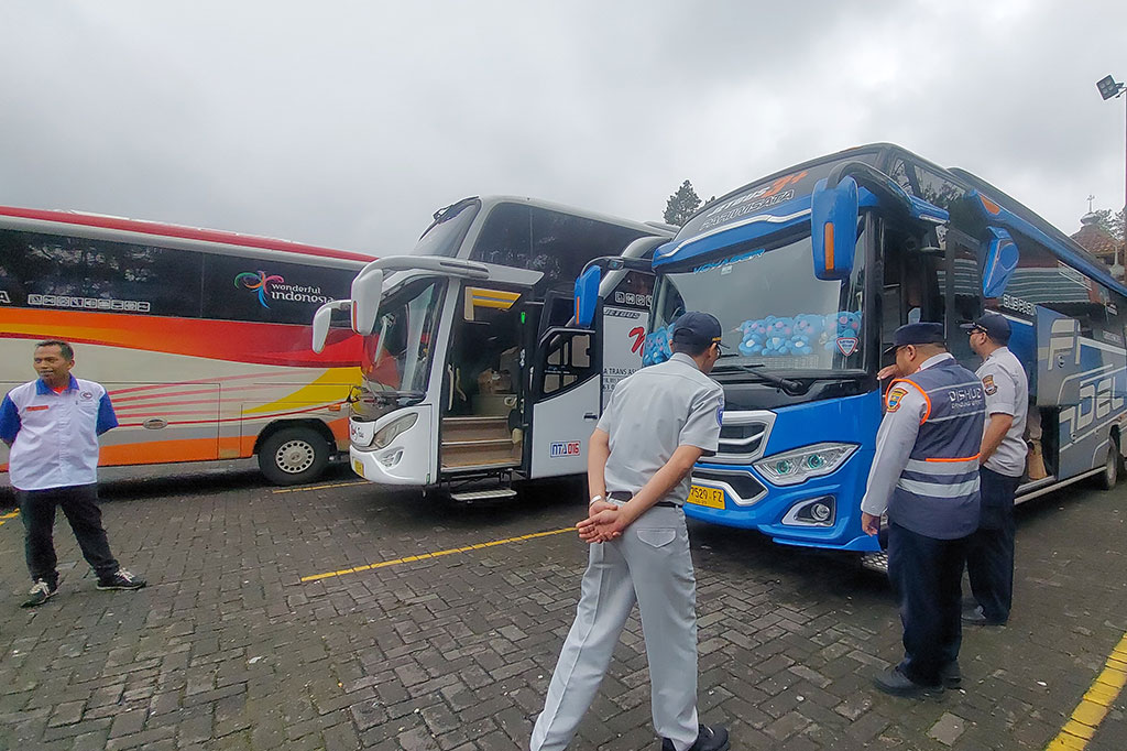 Dishub Bandung Barat Cek Kelaikan Bus Wisata untuk Antisipasi Kecelakaan di Lembang
